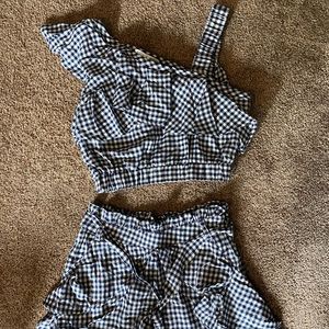 Gingham ruffle set